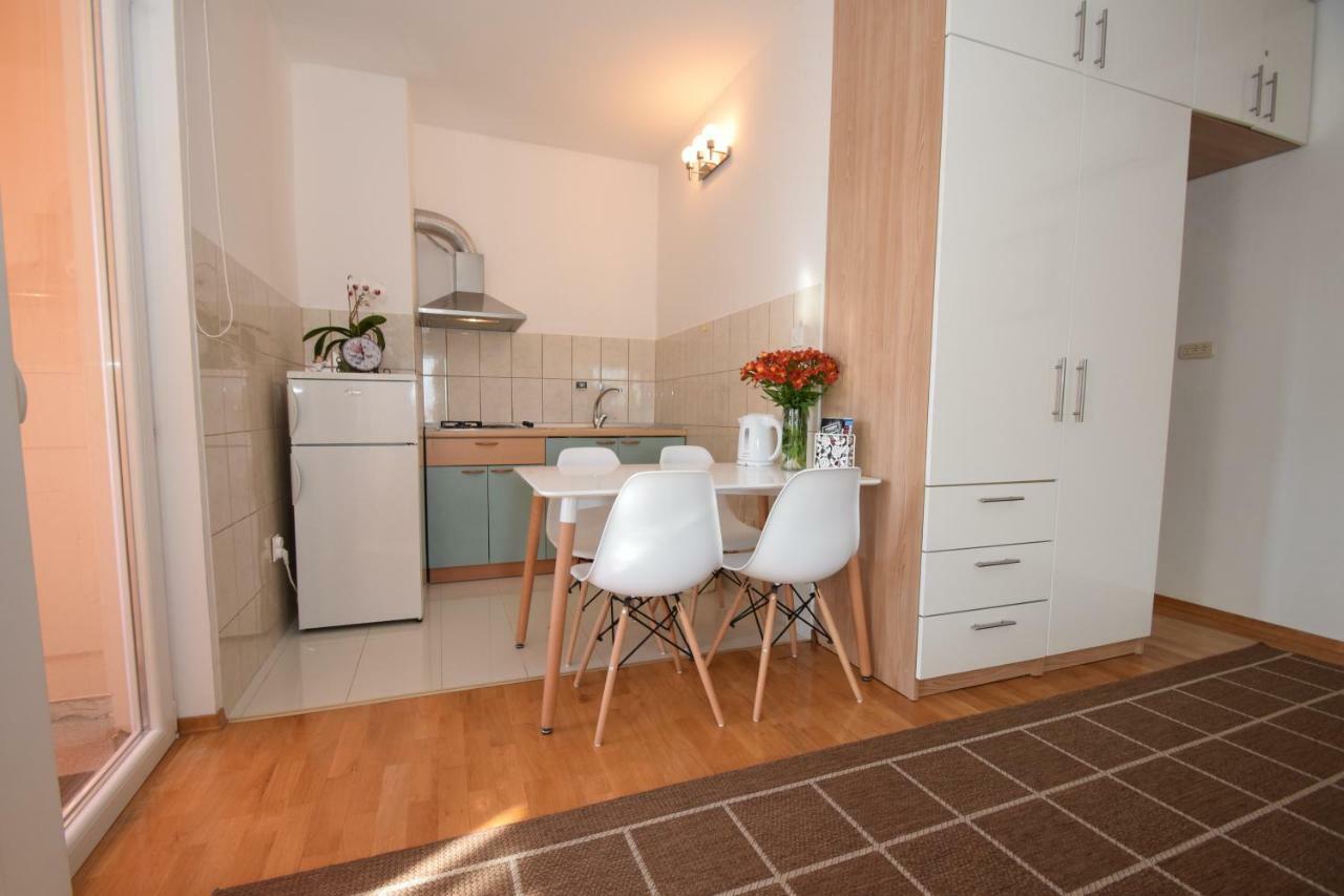 Apartment Smokrovic Starigrad Paklenica Exterior photo